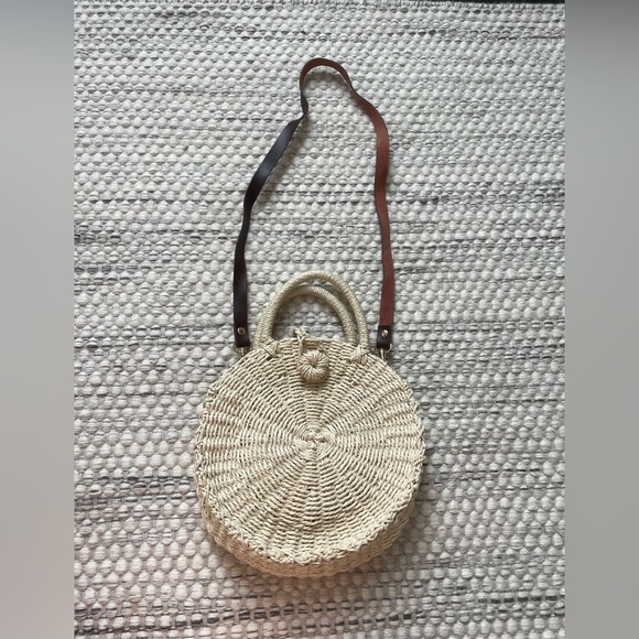 Buji Baja by Hat Attack Mini Cooper
Round Bag (with Shoulder Strap) - Picture 4 of 6